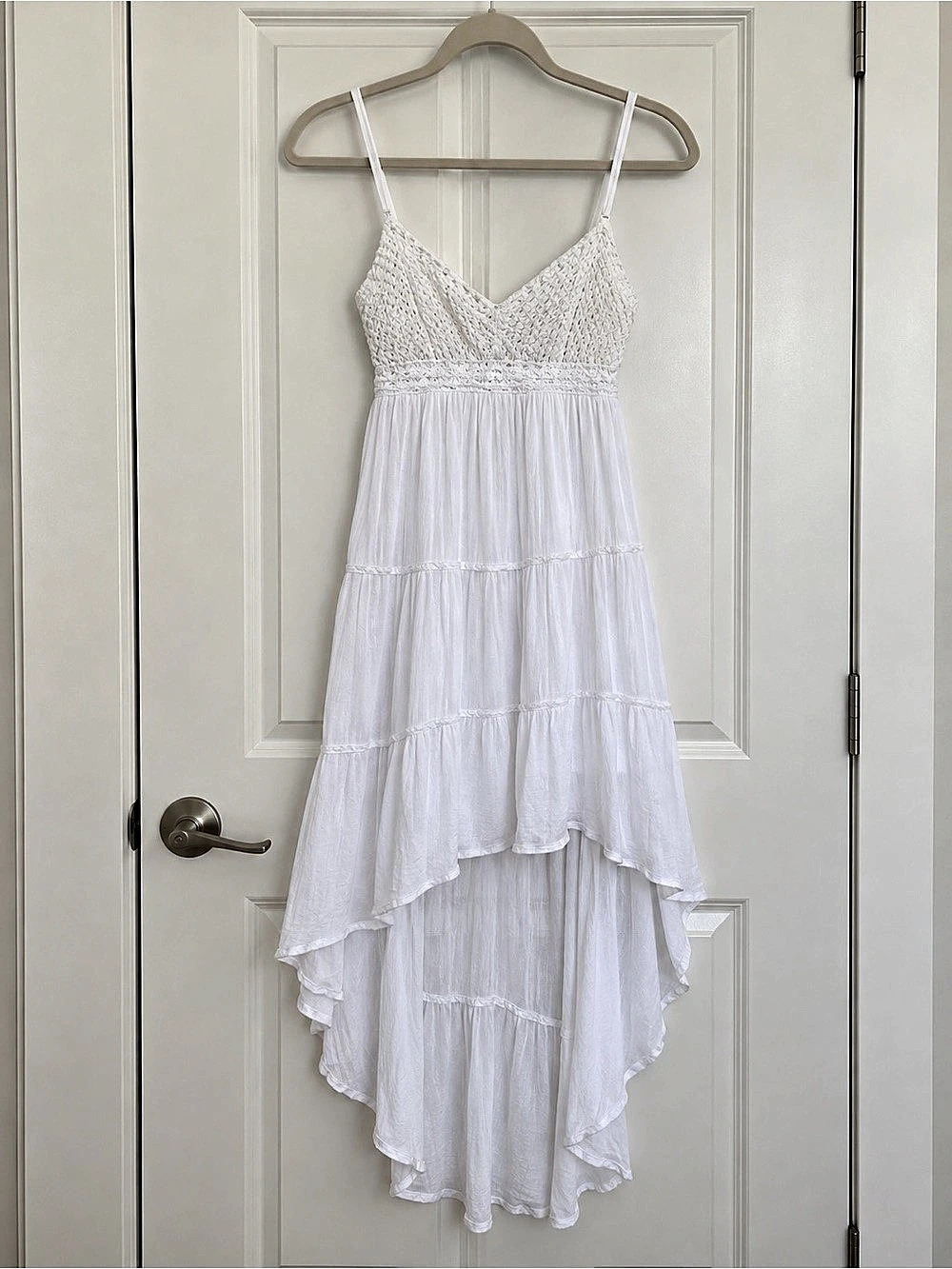 White Knotted Too Dress Like New